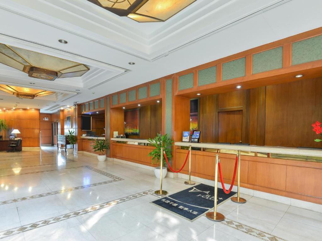 Cypress Hotel Jin Jiang Shanghai Exteriör bild