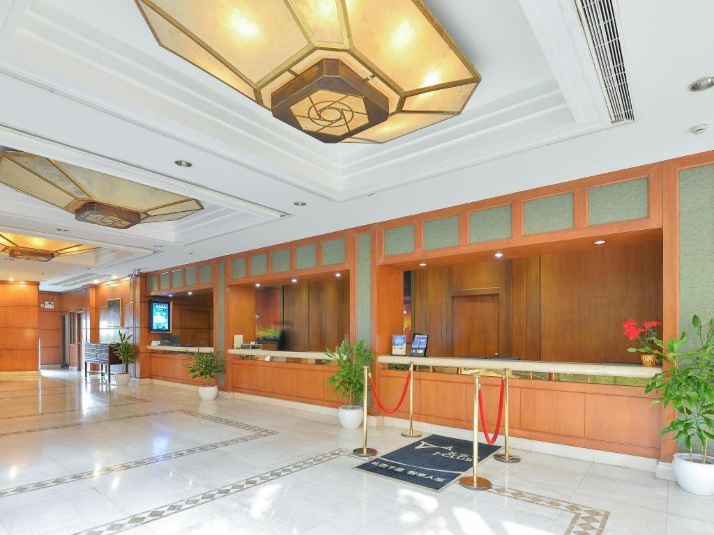 Cypress Hotel Jin Jiang Shanghai Exteriör bild